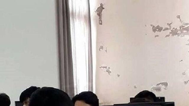 실습시간에 꼭 딴짓한다.