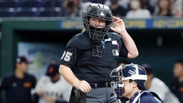 韓·日전 최악의 빌런, 주심이었다!…'연속 오심에 황당 볼 판정까지→MLB 새 역사 여성 심판, 실력은 글쎄