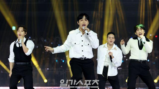 비투비, 베스트 보컬상 수상 ”멜로디는 자부심…열심히 노래할 것” [2025 KGMA]