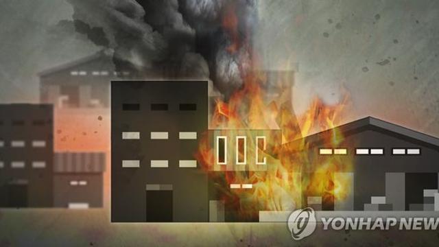 칠곡 지천면 물류창고 화재…대응 1단계 발령 진화 중