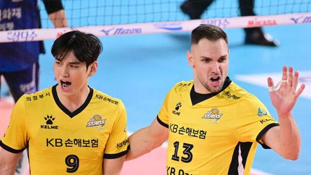 KB손보, 삼성화재 꺾고 선두 탈환…도로공사, 현대건설 잡고 7연승(종합)