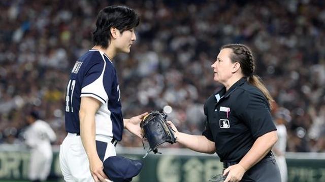 'ABS 그립네' 곽빈, 3이닝 무실점→4회말 3실점 와르르…3⅓이닝 3피안타 3실점 '강판' [도쿄 라이브]