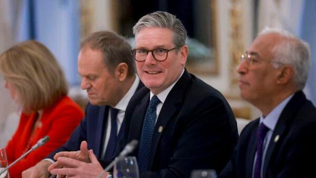 폴란드 8조원 잠수함 수주전에 英 가세…韓 기업도 후보군