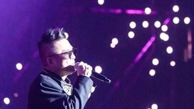 6년만에 돌아온 김건모 