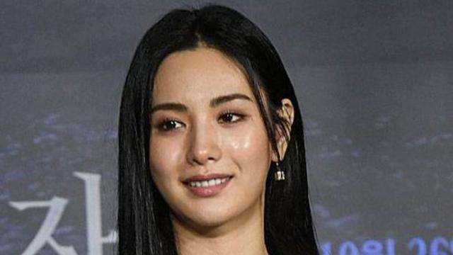 나나 구리시 자택에 강도 침입… 나나-어머니, 흉기 든 30대 남성과 몸싸움 끝 제압