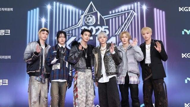 [NC포토] 피원하모니, '트로피'는 우리의 것