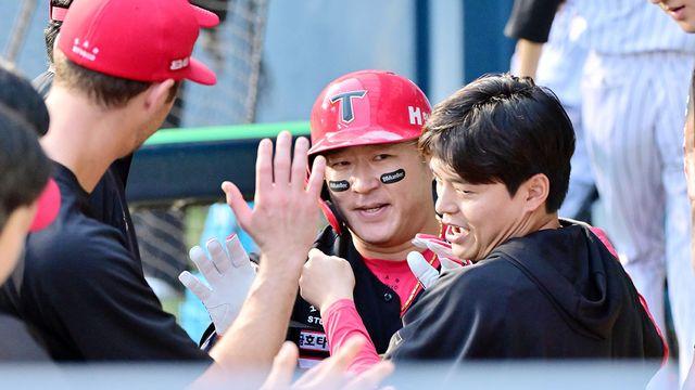 '박찬호 이적 초읽기' KIA, 아쉬워할 시간 없다...왜? 남은 내부 FA가 5명이니까