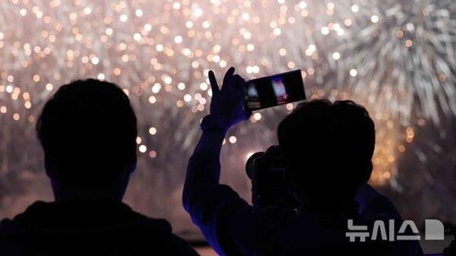 20돌 부산불꽃축제, 국내외 117만 'K-팝' 매력 흠뻑(종합)