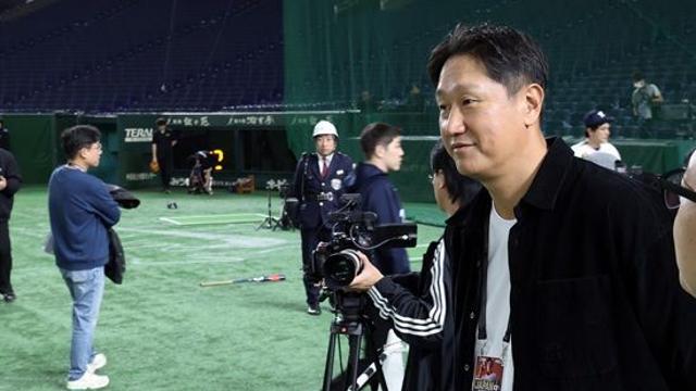 마지막 한일전 결승타 10년 전이라니, 이대호 직접 '리틀 이대호' 격려→