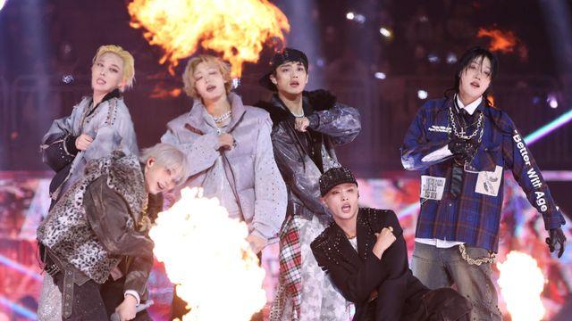 피원하모니, 역대급 강렬함…자유로움+파워풀함으로 무대 장악 [2025 KGMA]