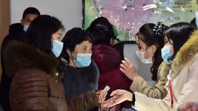 北, 평양에서 '관광기념품전시회'…개성고려인삼 등 2000여점