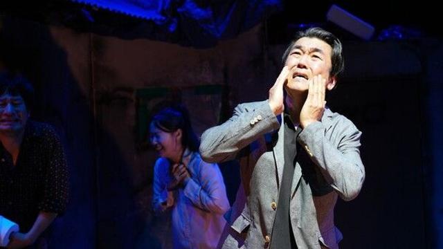 [N플러스] 웃음과 감동의 다층 구조, 연극 '마트로시카'