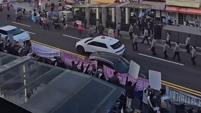 어질어질 개판 5분 후인 제주도 동문시장 근황