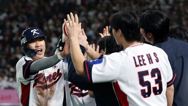 [속보] '류지현표 작전야구 日 무너트렸다!' 송성문 2타점 적시타→일본 허 찌른 '안현민 홈 쇄도'까지…3-0 리드 (3회말)