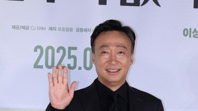 이성민, 유재석과 약속 지킨다…“‘풍향고’ 시즌2 출연” [공식]