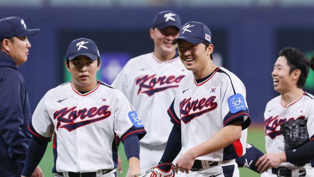 첫 PS 3홈런·16타점→첫 한일전 멀티히트...'가을 체질' 증명한 문현빈, 이제 WBC 겨냥