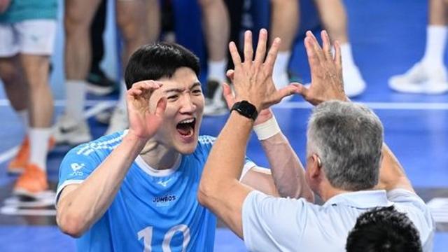 주장 정지석 27점 활약... 프로배구 대한항공, 현대캐피탈 제압