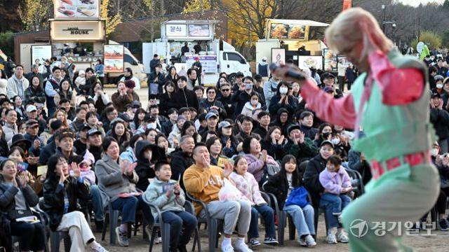 인천, 버려진 물건에 새 생명을…노라조·김수찬 공연까지 [2025 업사이클 페스티벌]
