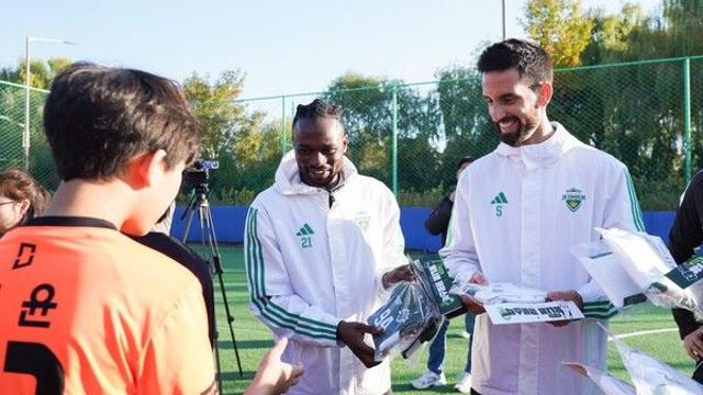 전북 감보아와 츄마시, 일일 선생님 됐다...다문화 어린이들과 뜻깊은 시간 가져