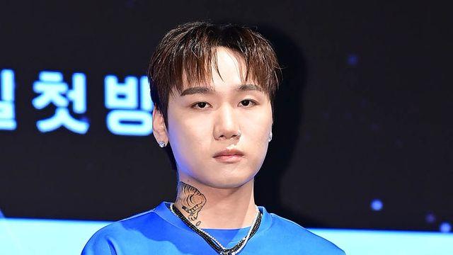 저스디스, 그루블린과 전속 계약 종료 