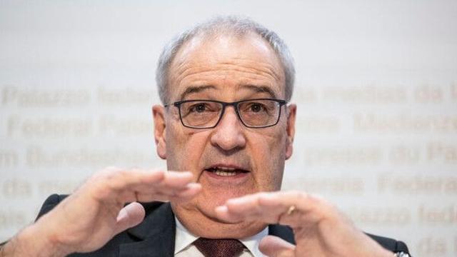 미국 관세 항복 비판에…스위스 