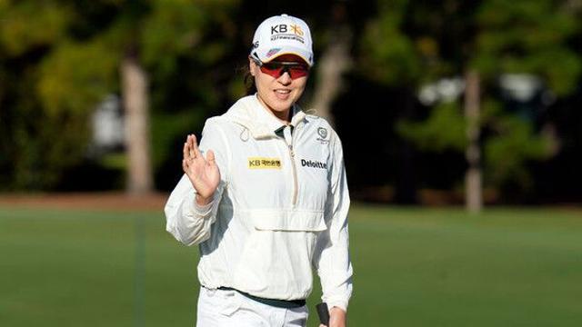 전인지, LPGA투어 안니카 3R 공동 15위…톱10 가시권