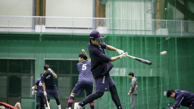 FA 시장서 소극적? 장기 플랜 중요성 안 롯데, 반짝 기대감 키우던 겨울과 안녕 고할까