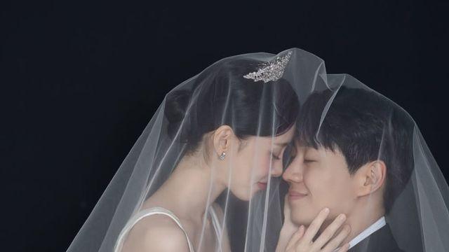 박소현♥고수진 웨딩화보 공개…선남선녀 비주얼