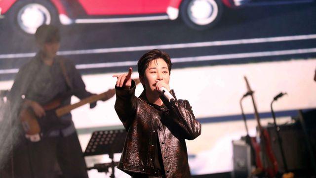 딘딘, 소극장 콘서트 ‘만추’ 성료…만석으로 입증한 뜨거운 존재감 “반응 좋아 뿌듯”