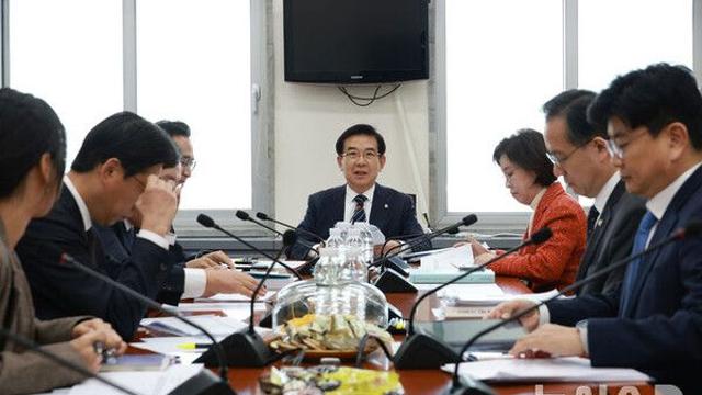 여야, 예산심사 충돌…150조 국민성장펀드·10만원 아동수당 보류