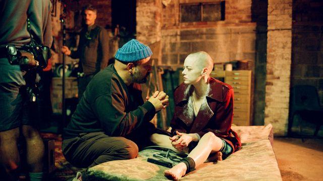 ‘부고니아’, 압도적 비주얼·연출·프로덕션…란티모스 월드의 결정판