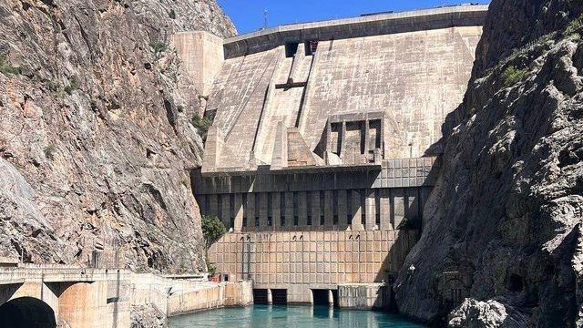 키르기스·타지크, 최대 수력발전댐 수위 저하로 '에너지 위기'