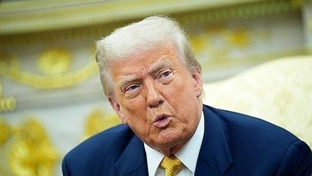 트럼프, '선거구 조정거부' 인디애나주 공화의원에 