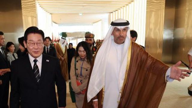 李대통령, UAE 도착...중동·아프리카 4개국 일정 시작