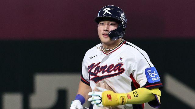 ‘일본도 감탄한 한국 괴물의 홈런포’ 안현민에게 쏟아지는 극찬