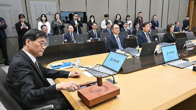 [이코노워치] 늘어가는 '매파' 요인…금리인하 늦어지면