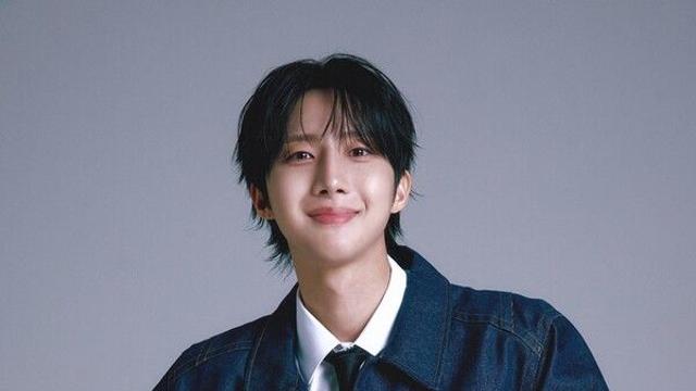 펜타곤 후이, 위드어스엔터에 새 둥지…멀티 아티스트 행보 본격화