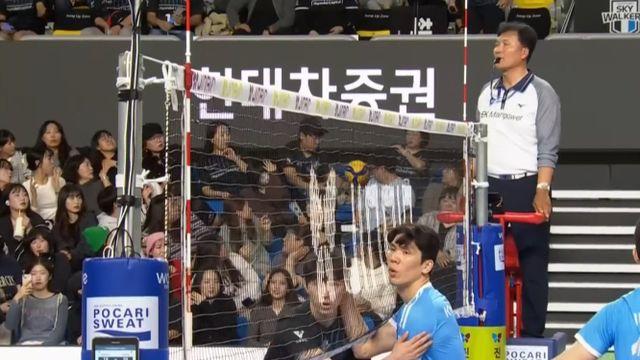 ‘사과하러 갔는데, 네트 터치 반칙?’ 스포츠맨십이 먼저냐, 규정이 먼저냐…다시 불붙은 V리그 판정 시비