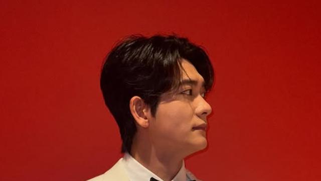 강태오, 한복 벗고 슈트 풀착장…최수영·주현영과 KGMA 참석 인증 [IS하이컷]