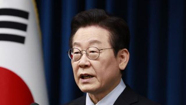 李대통령 지지율 54.5%…전주대비 소폭 하락[리얼미터]