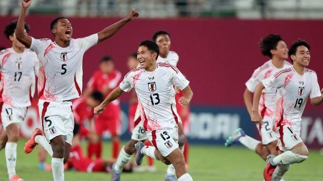 북한, FIFA U-17 월드컵 8강행 불발…일본에 승부차기 패배