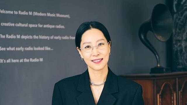 '저스트 메이크업' 손테일 