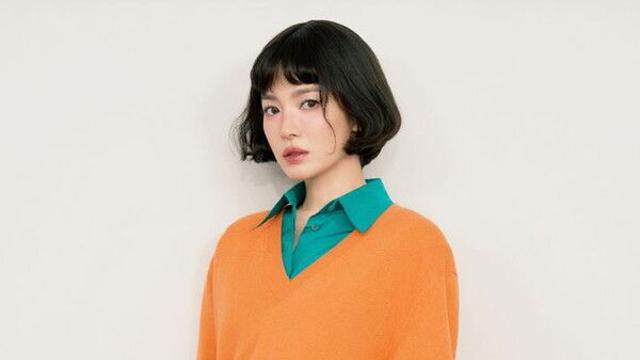 송혜교, 1980년대 감성도 고급스럽게[화보]