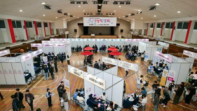 동아대, 지역사회 협력 진로직업박람회 성료...진로 교육 확산