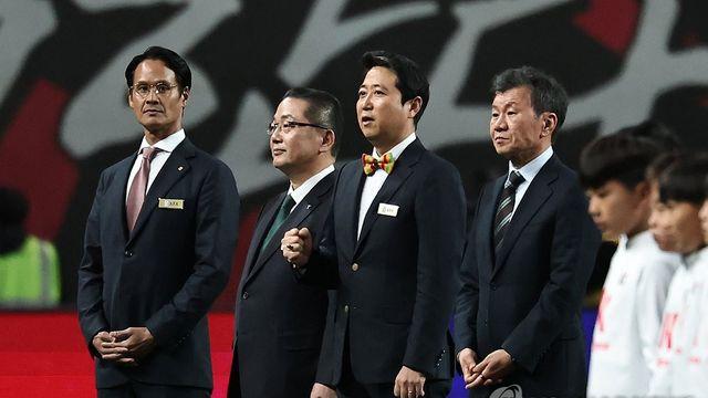 한국-가나 평가전 찾은 최고조 주한 가나대사 