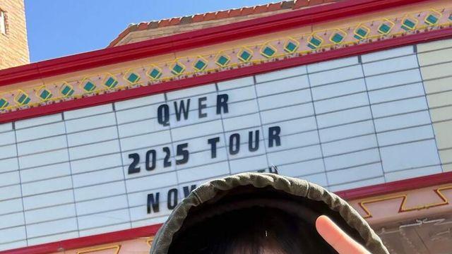 이젠 연예인 포스.. qwer 히나 인스타