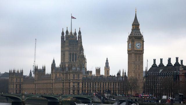 英 MI5, 상하원 의원들에 '중국 간첩' 경고