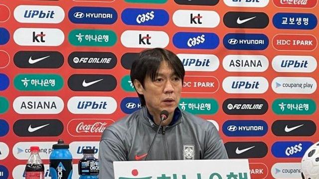 '11월 2승' 홍명보 감독 