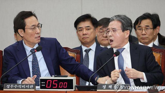 김용범, 전세사는 딸에 갭투자 제기하자 발끈…與까지 나서 만류