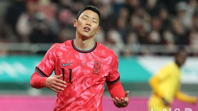 페널티킥 실축한 ‘황소‘ 황희찬 